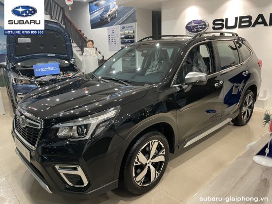 Xe subaru đi rừng